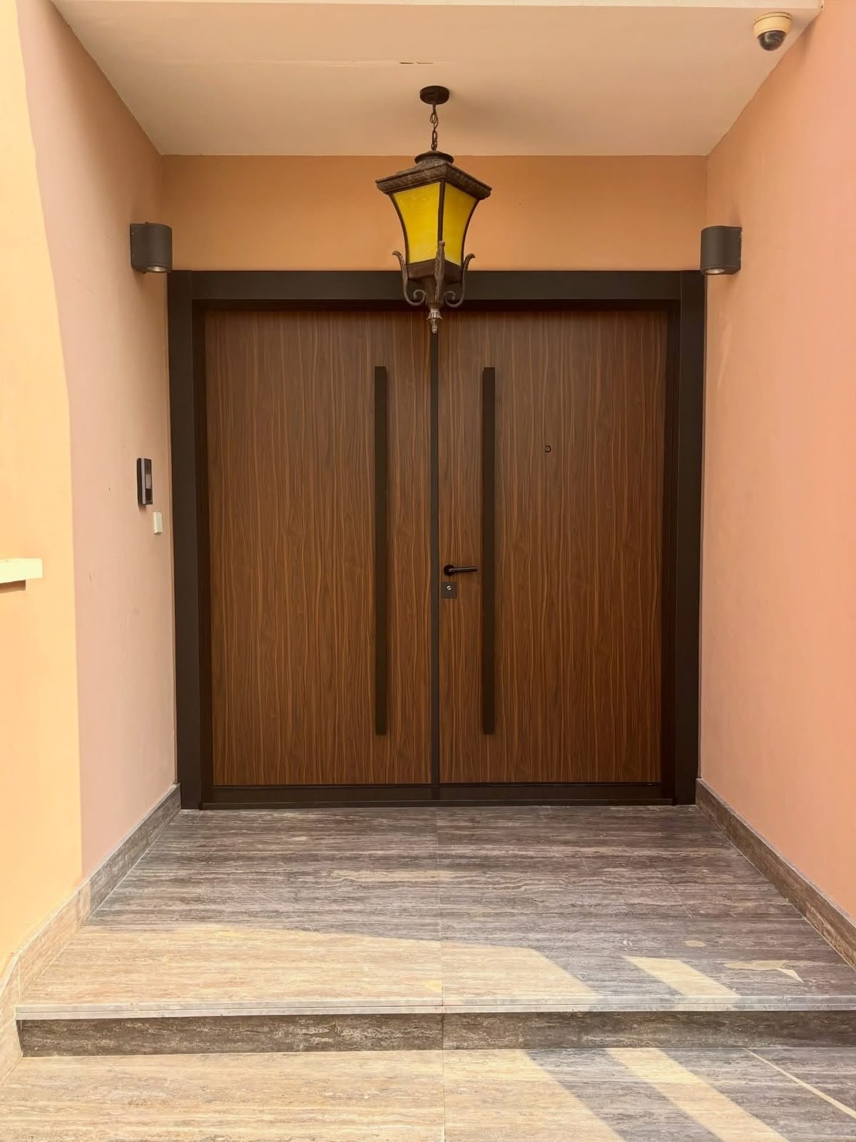 Custom staircase railing