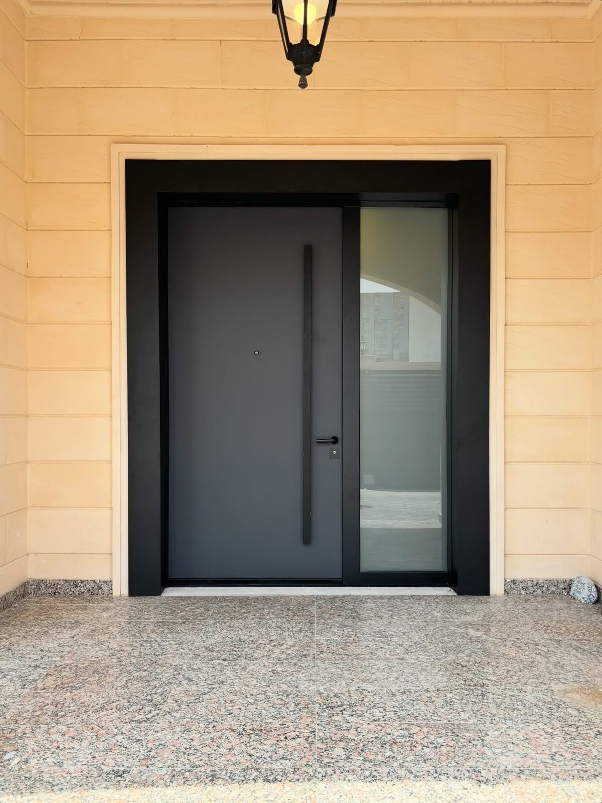 Aluminium and glass installation in Dubai